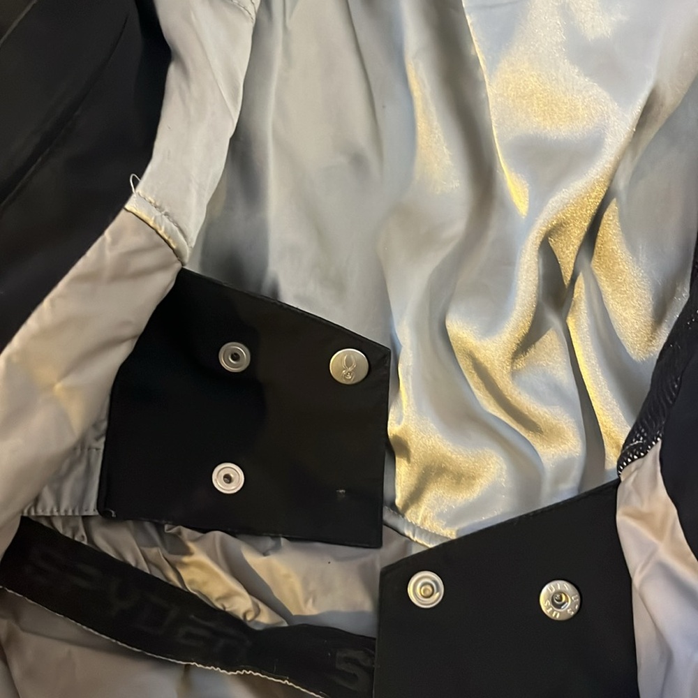 Spyder ski jacket. - Picture 4 of 6